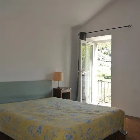Maison *